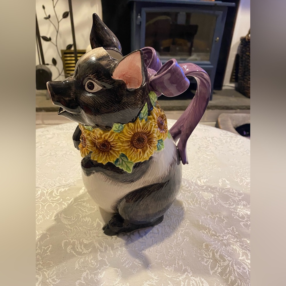 Fitz and Floyd, Hog Country with sunflowers